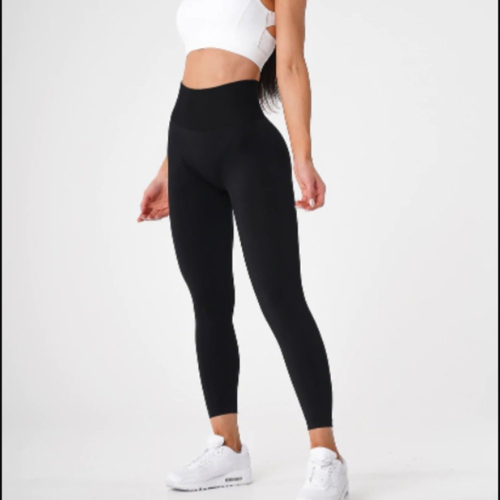 NVGTN Solid Seamless Leggings